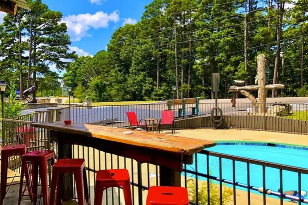 Stonegate Lodge 2 Queen Beds Fast Wifi 50In Tv Salt Water Pool Room # 305 유레카 스프링스 외부 사진