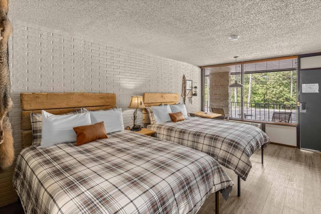 Stonegate Lodge 2 Queen Beds Fast Wifi 50In Tv Salt Water Pool Room # 305 유레카 스프링스 외부 사진
